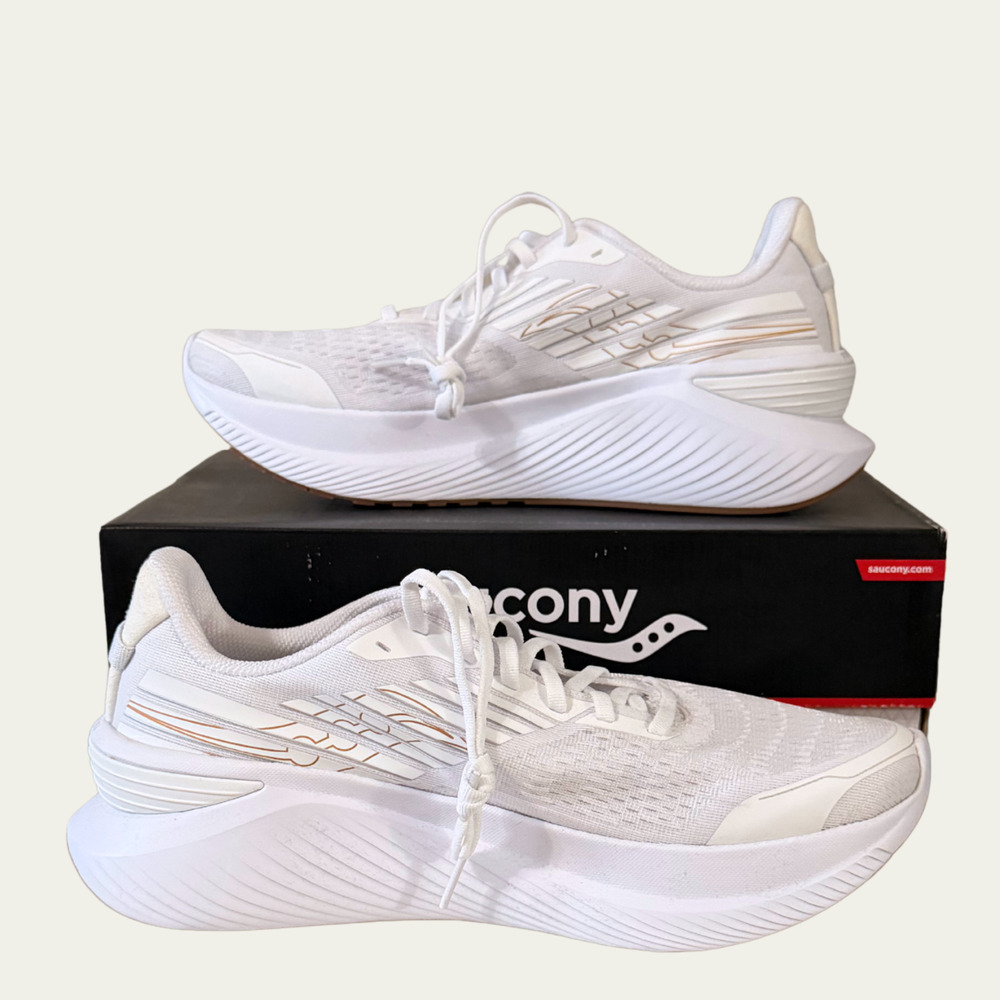 NIB Saucony Endorphin Shift 3 Women's Size 11 White EU 43 Running Shoes Trainers